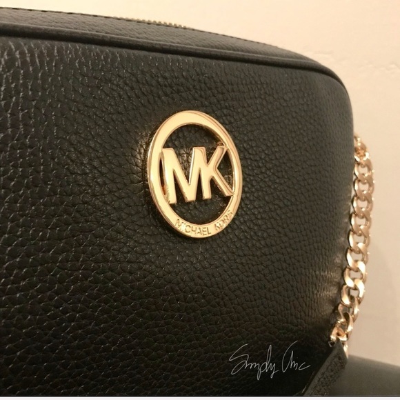 NWT authentic MK genuine pebble leather crossbody - Picture 6 of 8